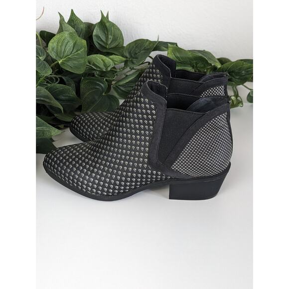 Betabrand x Ayesha Tellis Tennis Western Boots Waterproof Chic Birdseye Size 5 - Picture 5 of 8